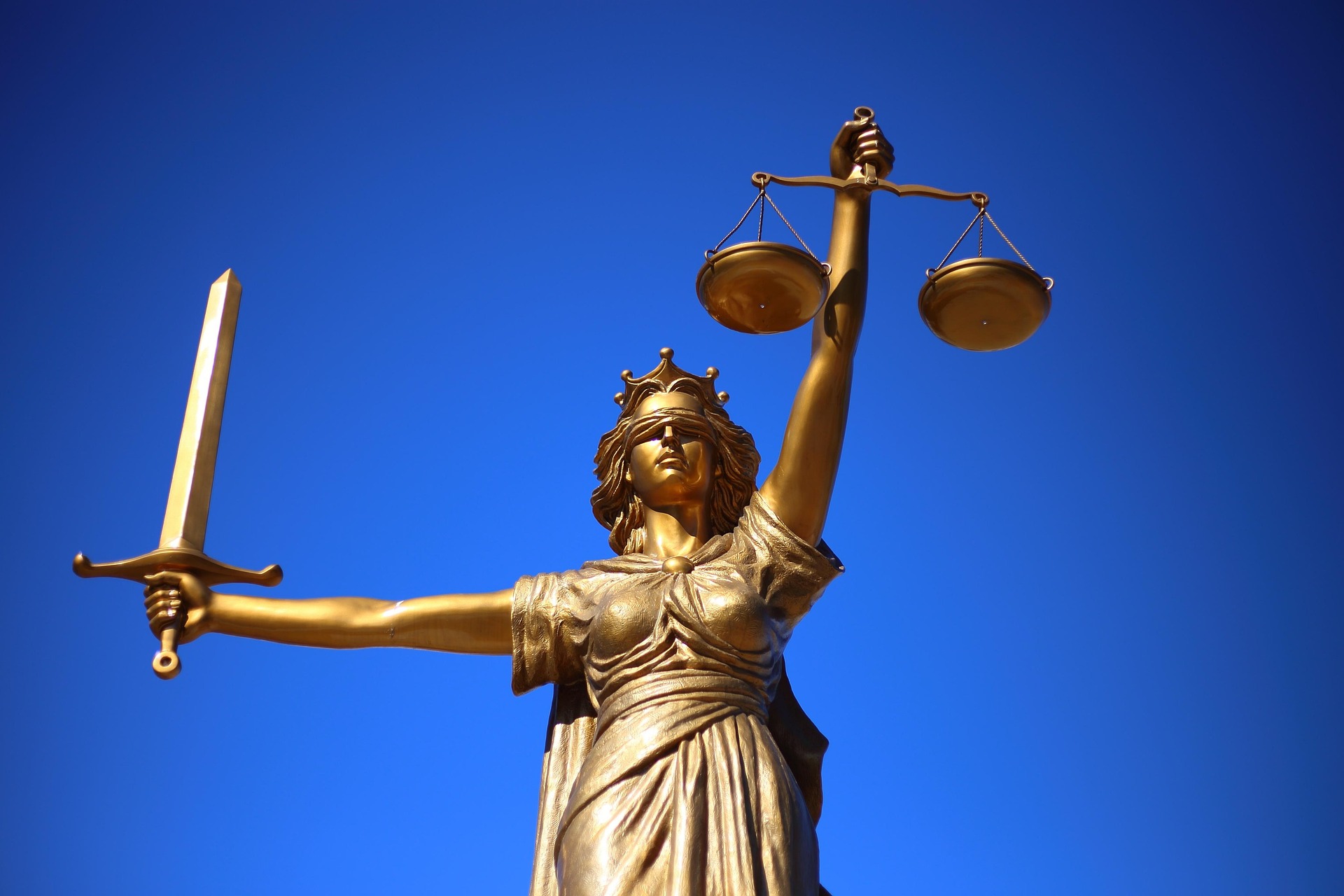 Aviation Herald Founder Loses Home in Legal Battle: A Threat to Independent Journalism? (2026)