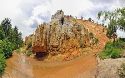 Fairy stream Mui Ne - SGN airport SUV transfer to Mui Ne