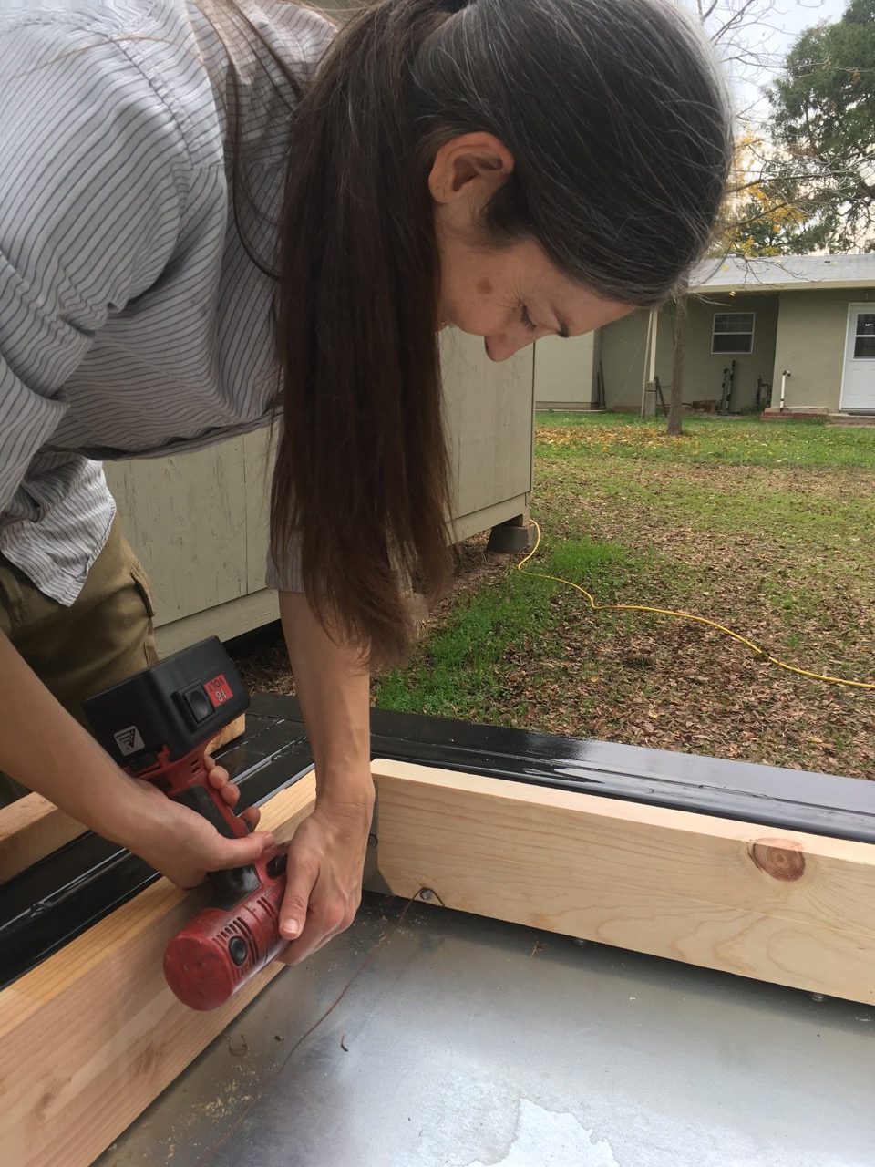 Securing the floor joists