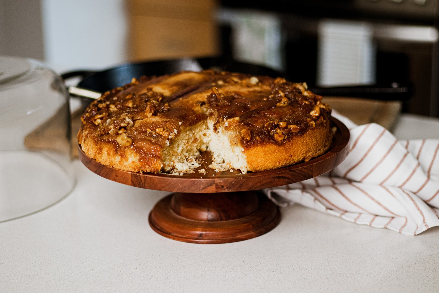 Bananas Foster Upside Down Rum Cake