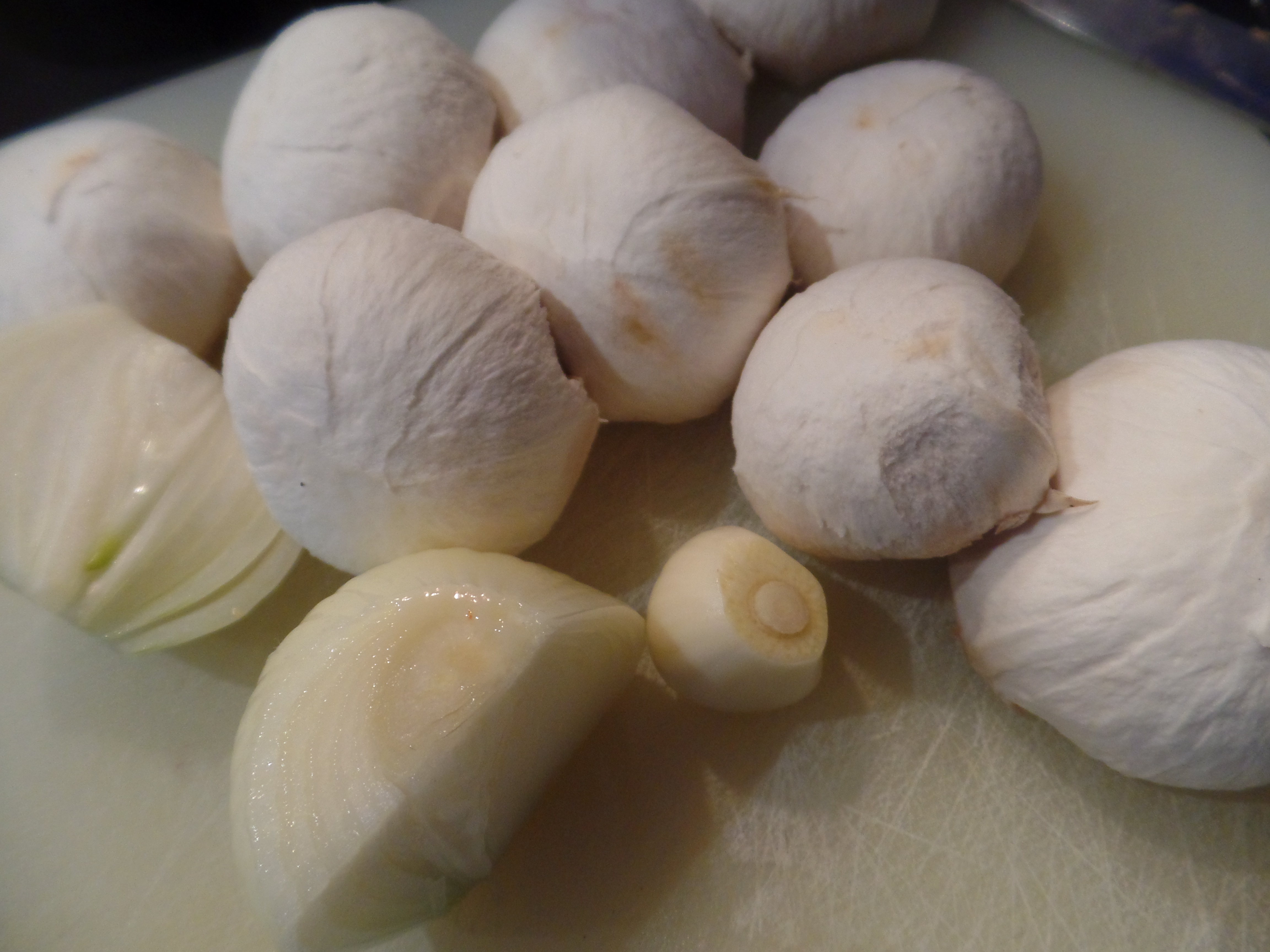 champignons, ail, oignon