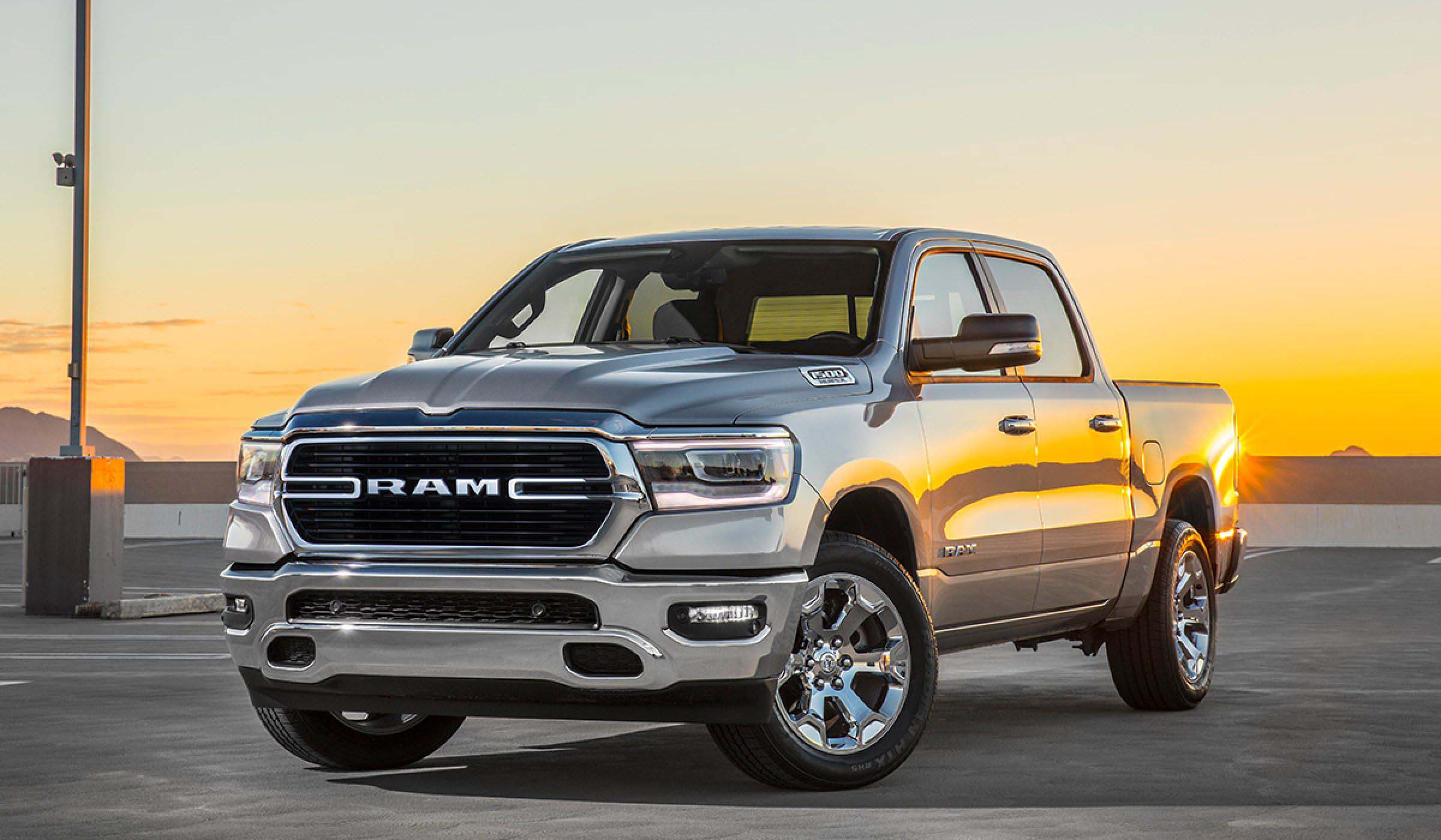 Dodge ram 1500 crew cab v6 (2018)