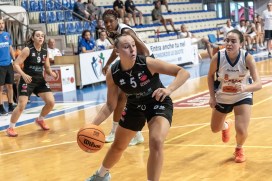 DSC_8056 🏀 𝗣𝗲𝗼𝗽𝗹𝗲 𝗦𝘁𝗿𝗮𝘁𝗲𝗴𝘆 𝗣𝗮𝗻𝘁𝗵𝗲𝗿𝘀 𝗥𝗼𝘀𝗲𝘁𝗼 – 𝗕𝗮𝘁𝘁𝗶𝗽𝗮𝗴𝗹𝗶𝗮 (𝟵𝟮-𝟳𝟳) 𝗧𝗮𝗯𝗲𝗹𝗹𝗶𝗻𝗼 ⚫ 𝙋𝙚𝙤𝙥𝙡𝙚 𝙎𝙩𝙧𝙖𝙩𝙚𝙜𝙮 𝙋𝙖𝙣𝙩𝙝𝙚𝙧𝙨 𝙍𝙤𝙨𝙚𝙩𝙤: 𝘗𝘶𝘪𝘴𝘪𝘴 𝟣𝟦, 𝘓𝘶𝘤𝘢𝘯𝘵𝘰𝘯𝘪 𝟥, 𝘔𝘰𝘳𝘰𝘯𝘪 𝟩, 𝘊𝘢𝘭𝘰𝘳𝘰 𝟣𝟦, 𝘌𝘴𝘱𝘦𝘥𝘢𝘭𝘦 𝟥, 𝘍𝘢𝘳𝘢𝘣𝘦𝘭𝘭𝘰 𝟥, 𝘝𝘦𝘳𝘭𝘢𝘴𝘦𝘷𝘪𝘤 𝟫, 𝘉𝘶𝘳𝘢 𝟩, 𝘊𝘰𝘴𝘦𝘳 𝟪, 𝘜𝘴𝘵𝘣𝘺 𝟤𝟤, 𝘊𝘪𝘰𝘮𝘮𝘰 𝟤. 𝘊𝘰𝘢𝘤𝘩: 𝘙𝘪𝘨𝘩𝘪 🟠 𝘽𝙖𝙩𝙩𝙞𝙥𝙖𝙜𝙡𝙞𝙖: 𝘗𝘦𝘰𝘱𝘭𝘦𝘴 𝟣𝟨, 𝘍𝘰𝘬𝘬𝘦 𝟣𝟧, 𝘈𝘯𝘨𝘦𝘭𝘶𝘤𝘤𝘪 𝟦, 𝘗𝘰𝘵𝘰𝘭𝘪𝘤𝘤𝘩𝘪𝘰 𝟥, 𝘝𝘢𝘳𝘰𝘯𝘦, 𝘌𝘷𝘢𝘯𝘨𝘦𝘭𝘪𝘴𝘵𝘢 𝟤, 𝘝𝘢𝘭𝘤𝘩𝘦𝘷𝘢 𝟪, 𝘊𝘶𝘱𝘪𝘥𝘰 𝟣𝟧, 𝘕𝘢𝘵𝘢𝘣𝘰𝘶 𝟣𝟣, 𝘗𝘢𝘯𝘴𝘪𝘯𝘪. 𝘊𝘰𝘢𝘤𝘩: 𝘉𝘳𝘢𝘪𝘥𝘰𝘵𝘵𝘪