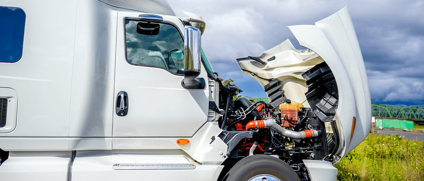 Engine Breakdowns: Causes, Prevention, and Roadside Solutions for Truckers