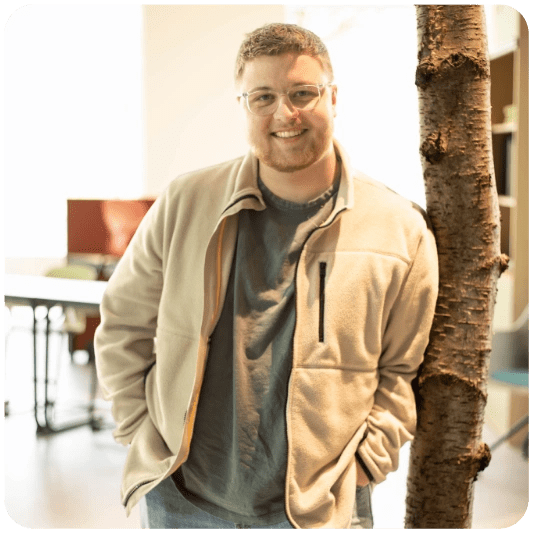 Luca Arnemann | Local-View - Portrait