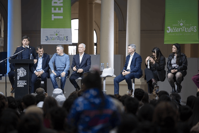 Kicillof encabezó el cierre del 3° Congreso Federal e Internacional de Juventude