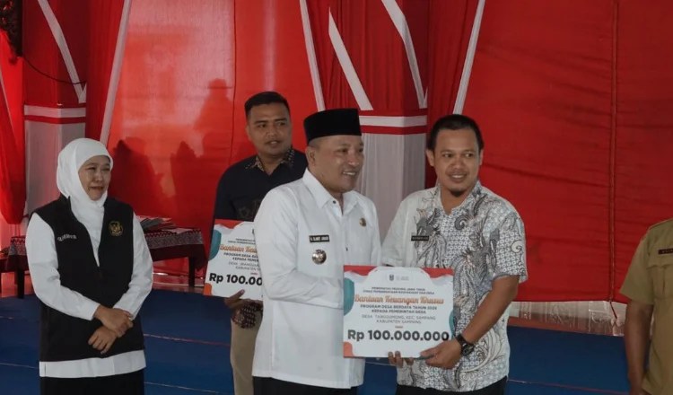 Khofifah Tegaskan Bansos Bukan Sekadar Santunan, tapi Investasi Sosial