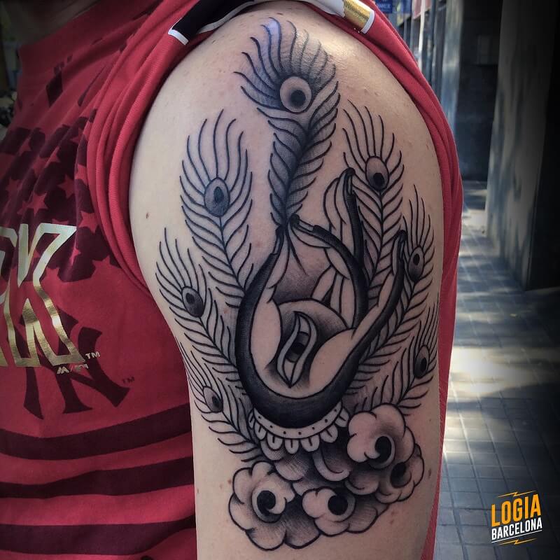 photo Tatuajes En El Hombro Para Hombres 2020 logia barcelona