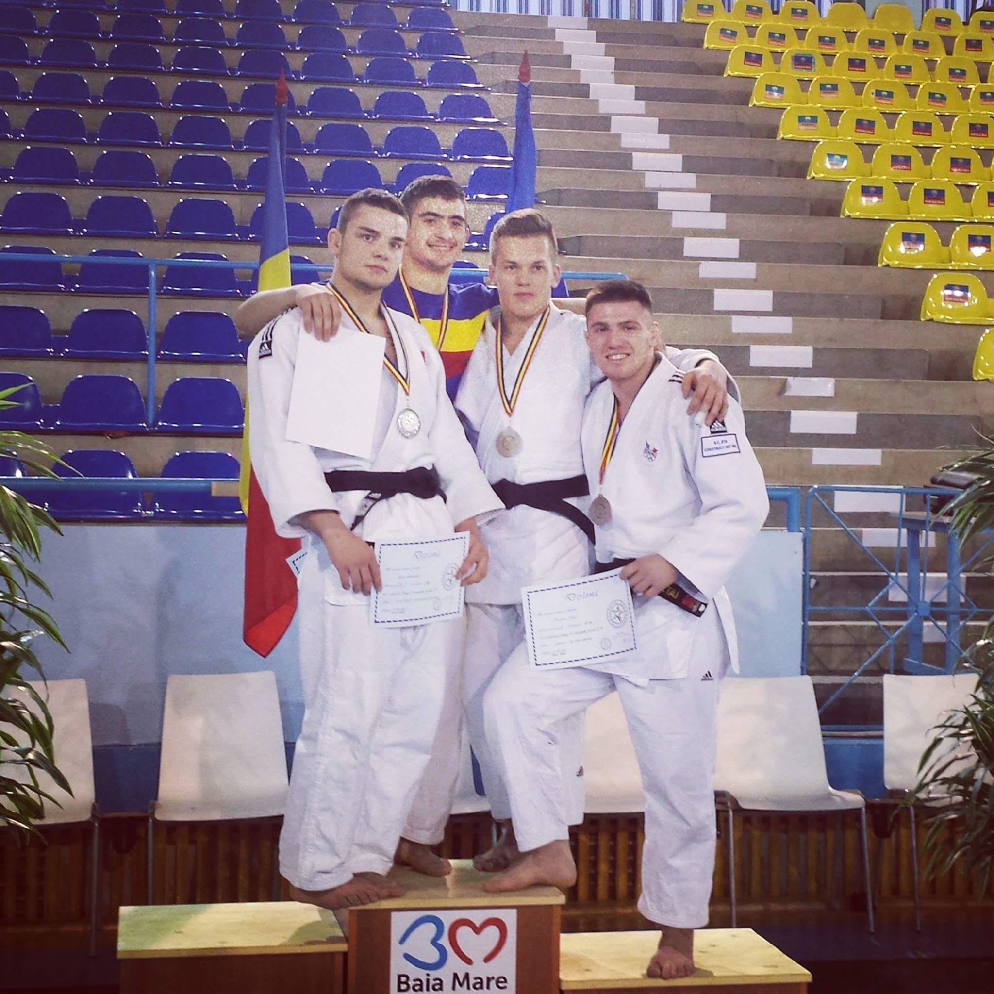 received_912842045462757