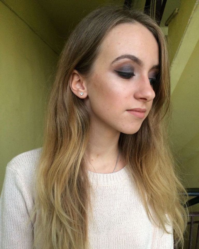 Make-up: Diana Mariş