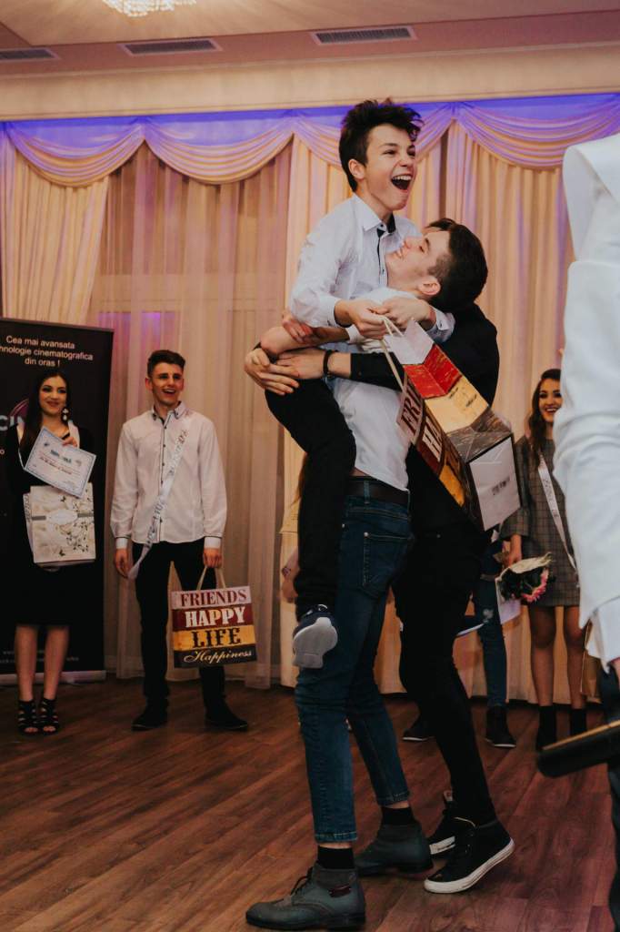 received_936309566519273