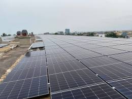 Centrale solaire de l'Hotel Sarakawa