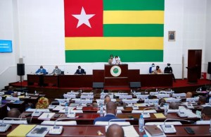 Adoption du régime parlementaire : Le peuple va être consulté Adoption du régime parlementaire : Le peuple va être consulté