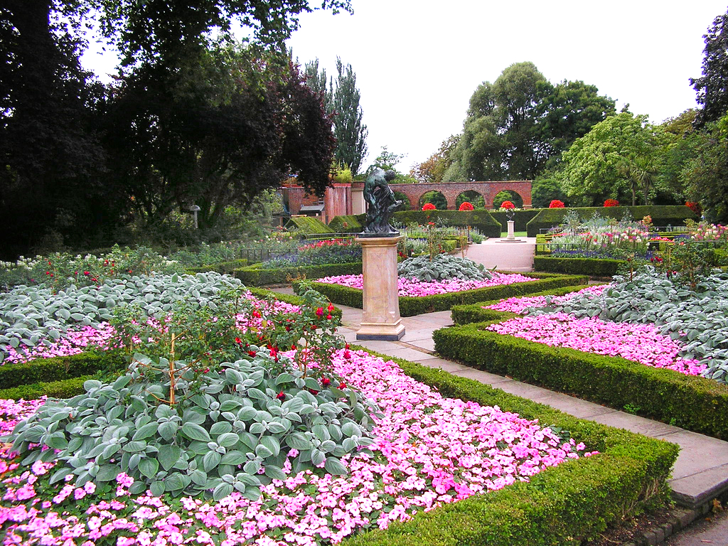 Holland Park visitors guide. Things to do and see ..