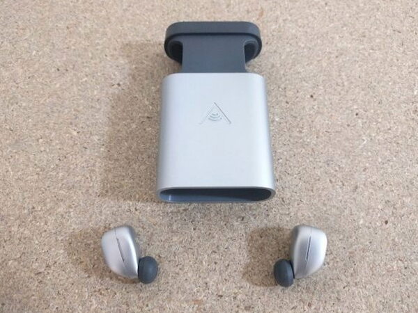 One final look at the Skybuds case and earbuds before packing them away