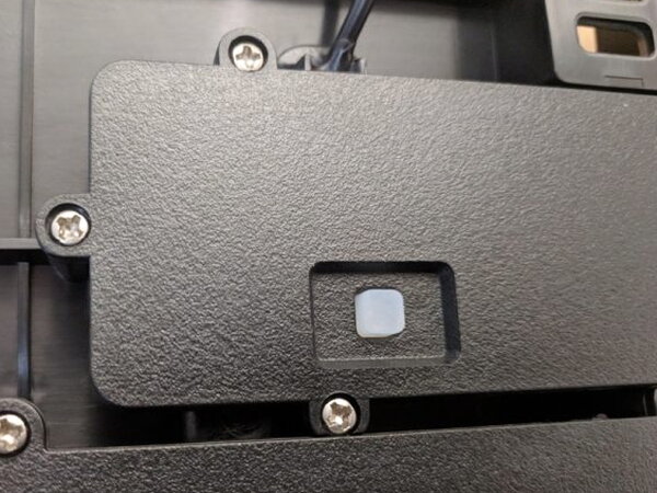 LOOK-IT rear power activation button