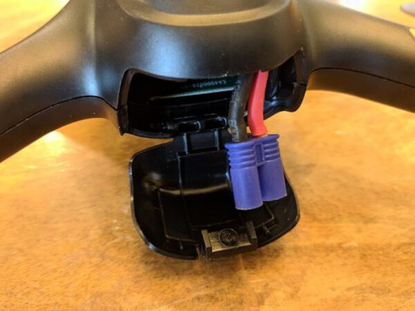Hubsan drone rear battery bay