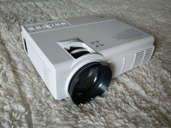 Vankyo LEISURE 3 2200 LUX LED Portable Projector