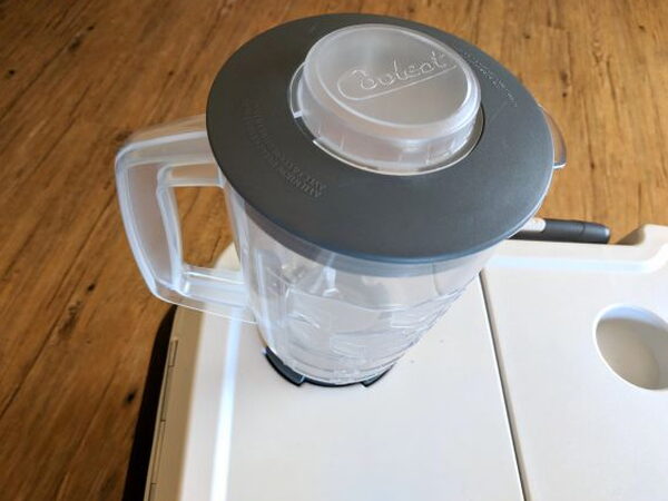 Blender pitcher locked in place