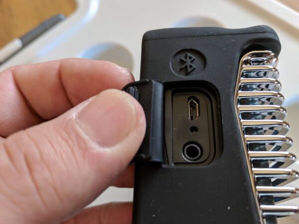 Speaker ports