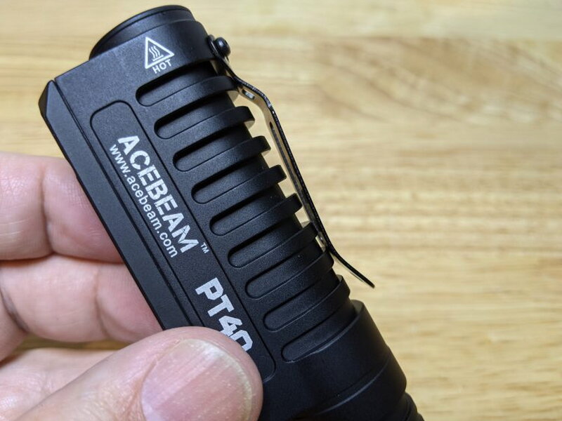 The heat warning mark is printed on the PT40 head near the clip.