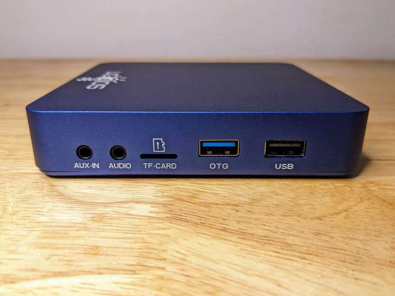 UT8 Pro front ports