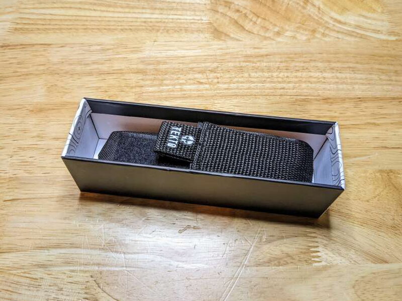 The box contents include the Skar, case, and paperwork.