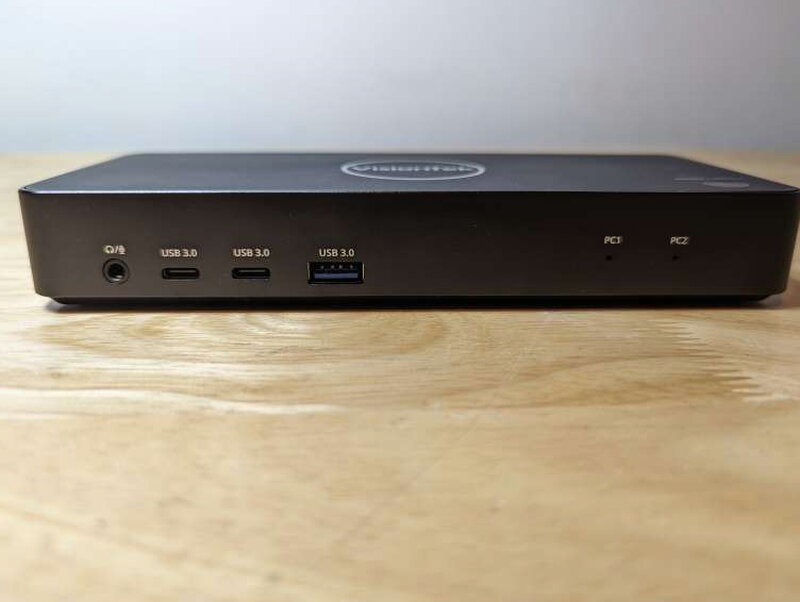 The VT2900 combines front access ports, status lights, and a compact desktop footprint.