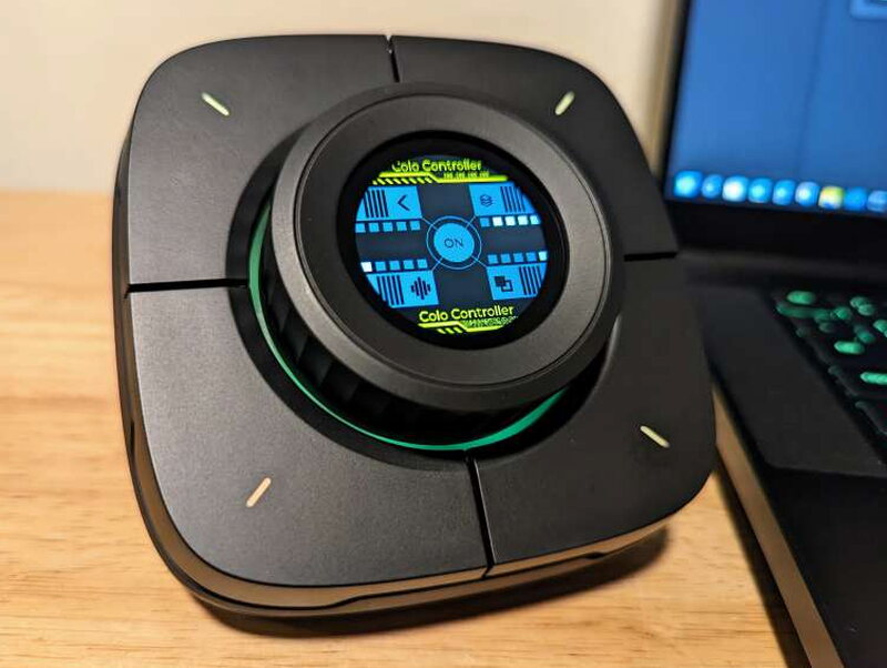 The Colo Controller screen. If you own Cololight panels or LED strips, the Colo Play can serve as a microphone for sound-reactive lighting or act as a switch to swap effects and turn the Cololights on and off.