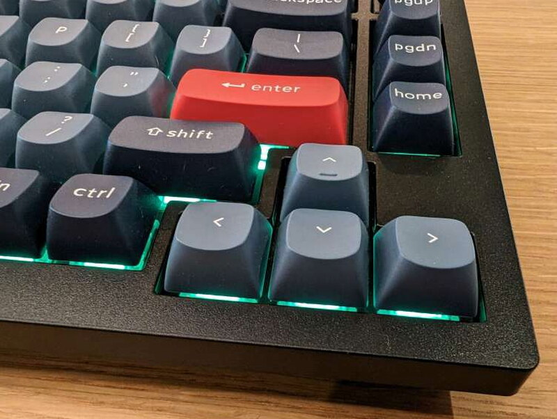 Close view of arrow and navigation keys on the Keychron V1 Max