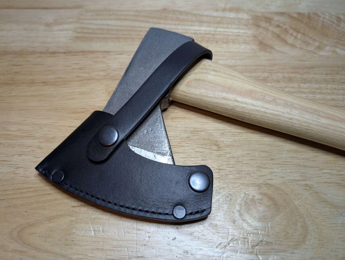JamesBrandHatchet Rev 0016