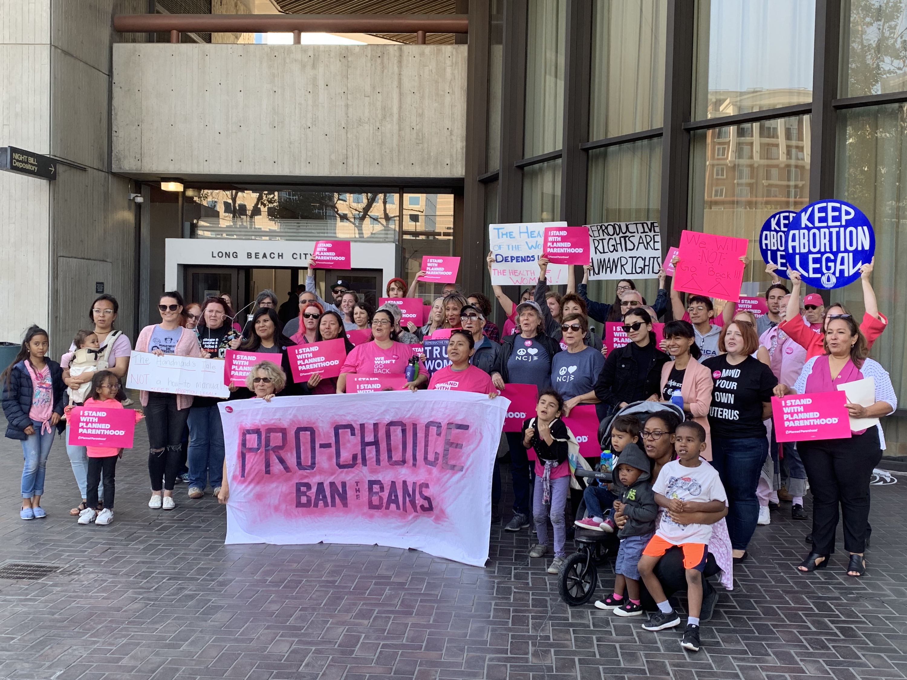 Long Beach City stands up against anti-abortion States