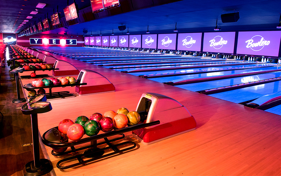 Lucky Strike Bowling Alley Coming to LBX Long Beach Exchange
