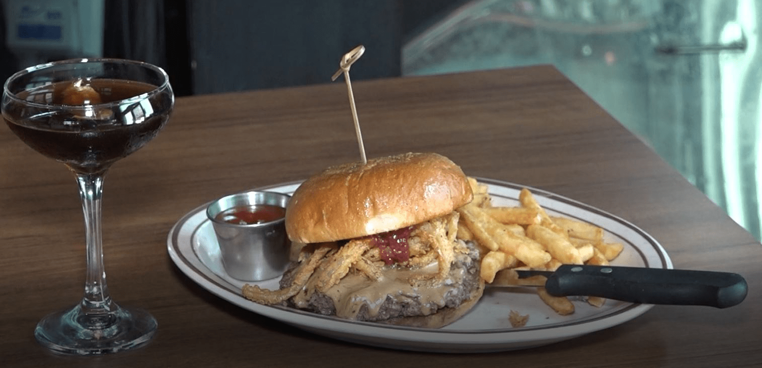  Enjoy Local Eats At The Second Annual Long Beach Burger Week