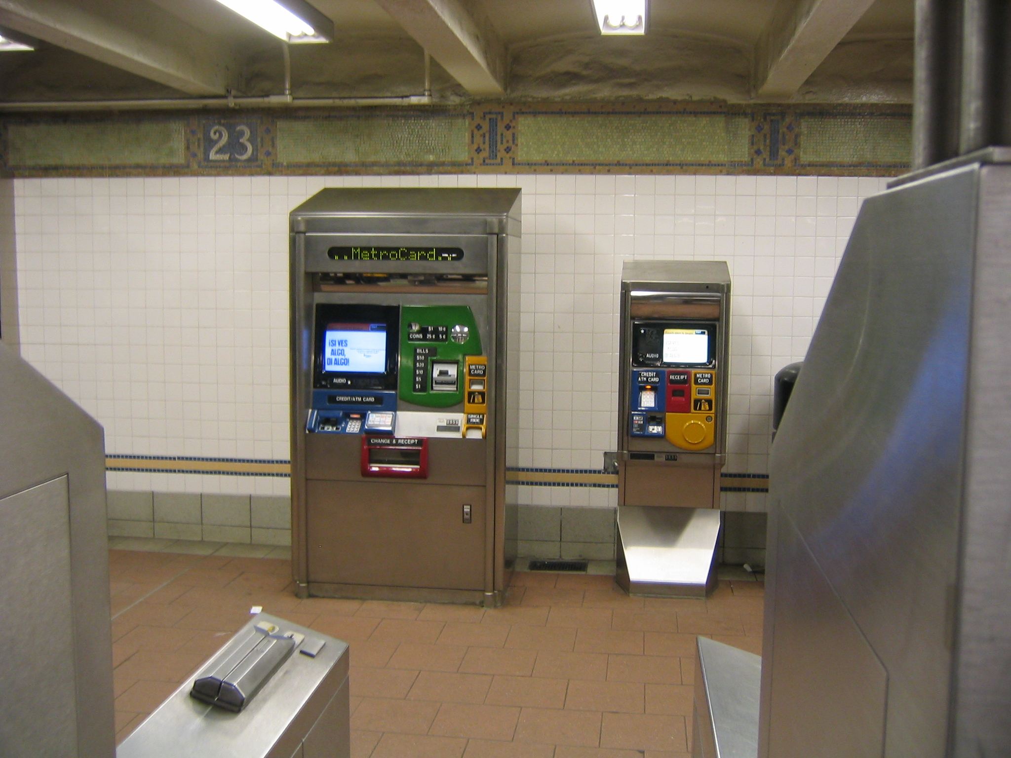 nycs_metrocard_vendingmachine.