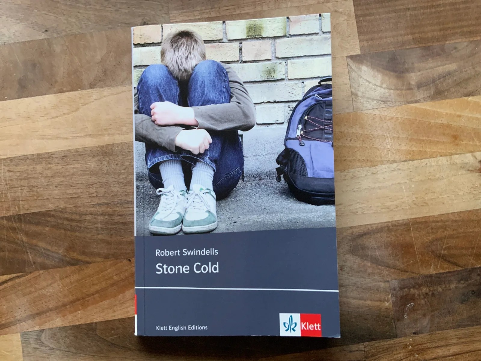 Stone Cold - Robert Swindells