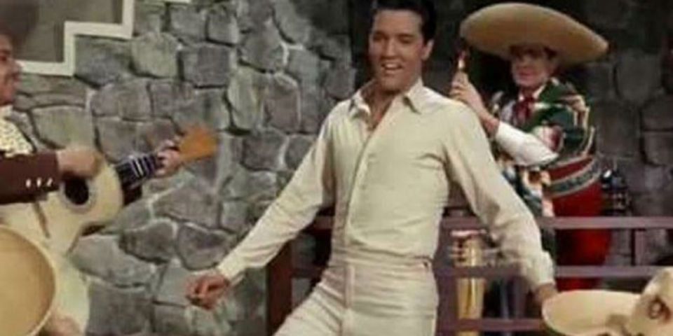 Video de Elvis Presley cantando en español