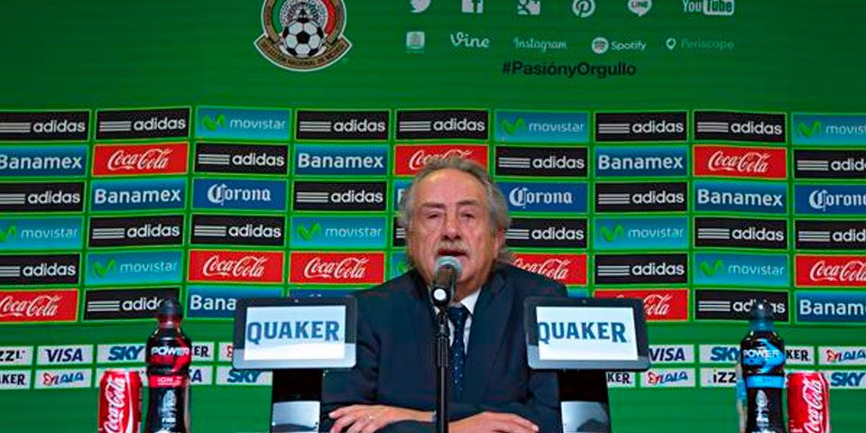 Decio de María asume presidencia de la FEMEXFUT