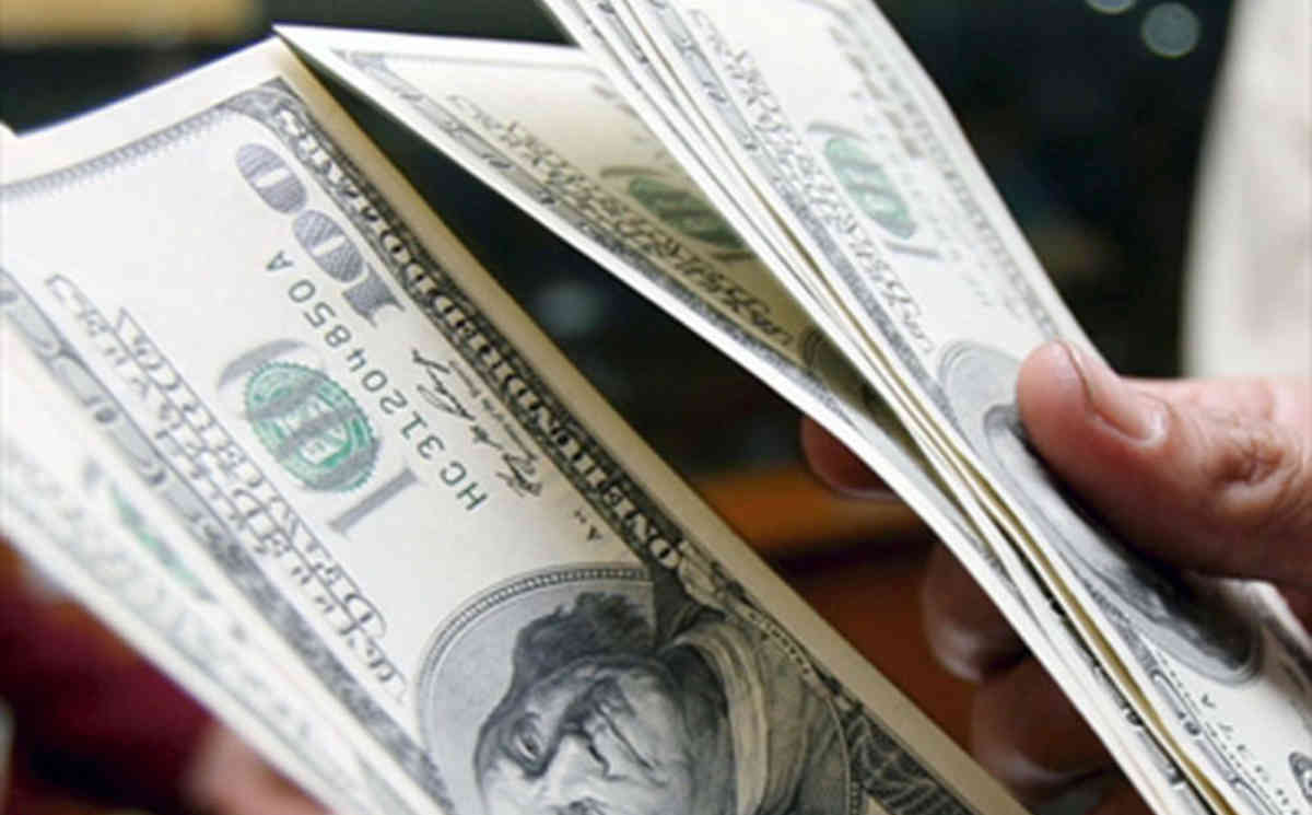 Venden dólar en 16.86 pesos