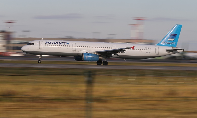 Avión ruso se estrella en Egipto