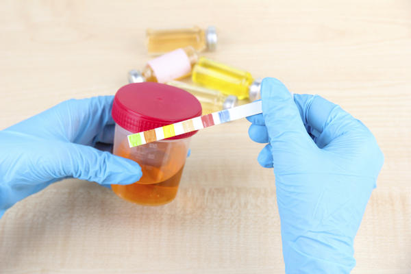 Crean máquina capaz de transformar orina en agua potable