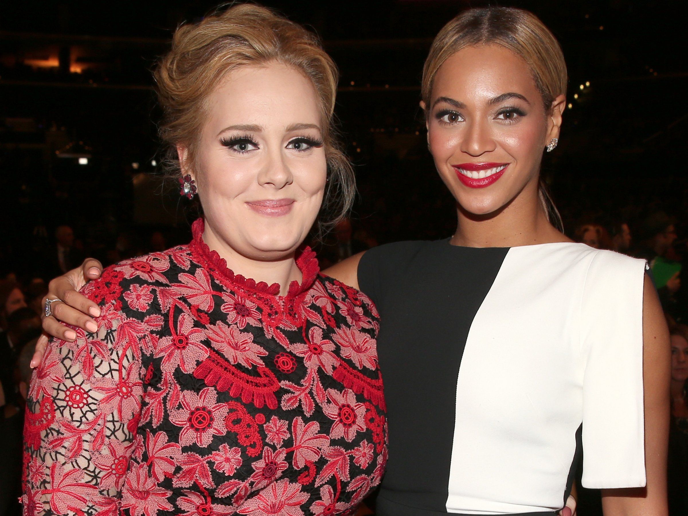 Adele rechaza aparecer en el medio tiempo del Super Bowl