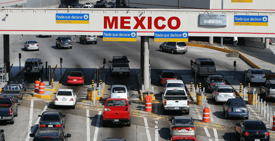 Pareja intentó cruzar con el cadáver de un bebé de Estados Unidos a México