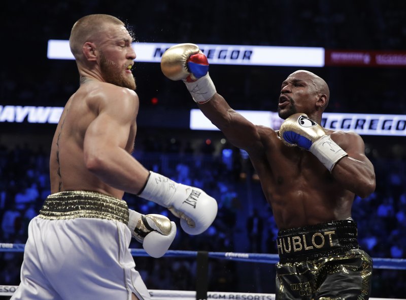Mayweather confiesa por qué McGregor lanzó tantos golpes