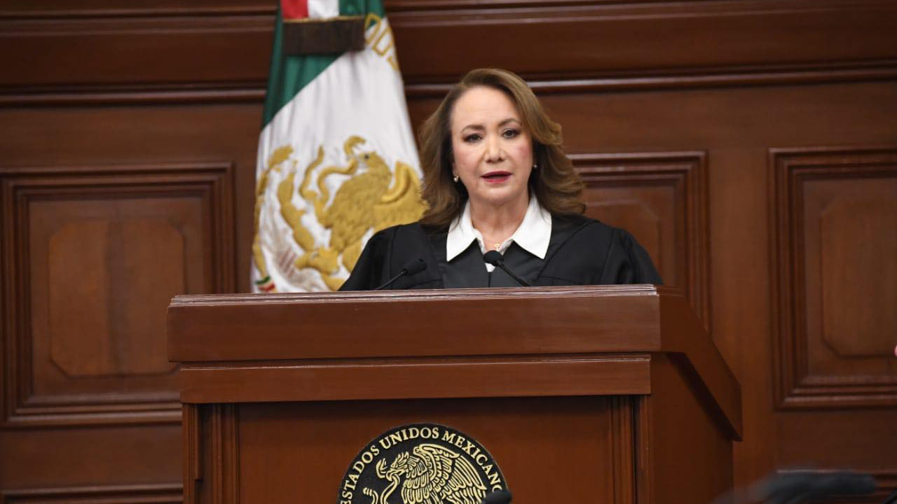 Yasmín Esquivel