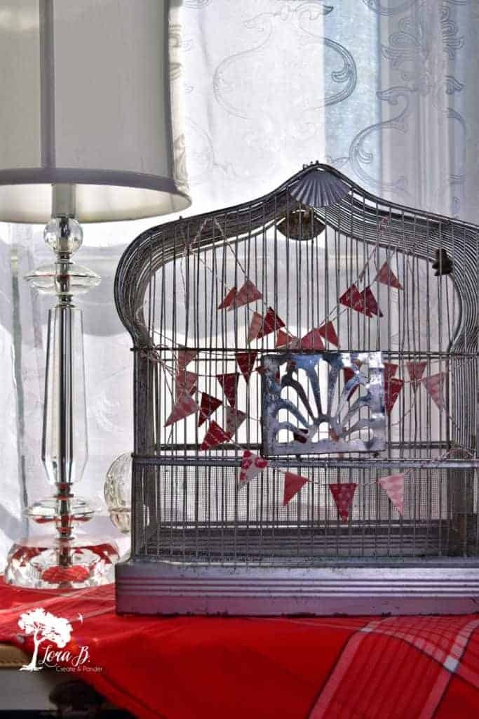 12 creative ways to decorate with a vintage birdcage