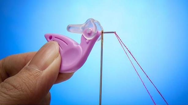 Read more about the article Are There Any Needle Threaders That Don’t Break?
