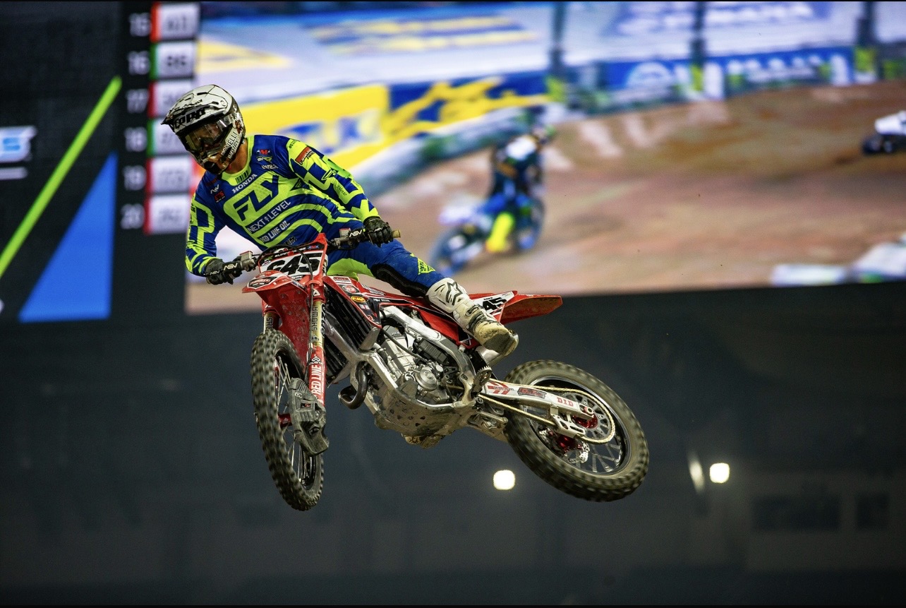 Colby Copp de Los Banos enfrenta el Supercross mientras arranca la temporada 2026 en Anaheim