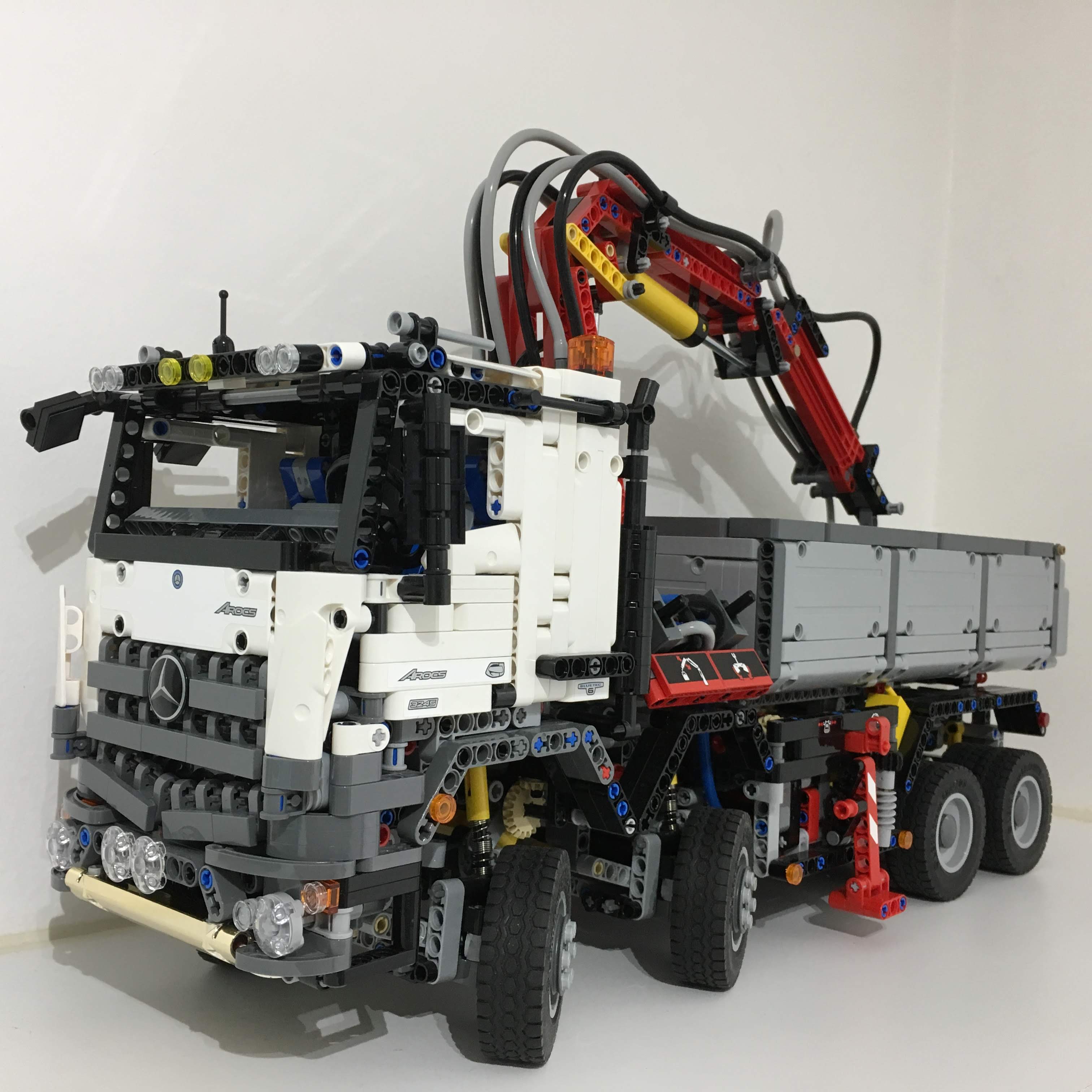 Mercedes Arocs LEGO Technic