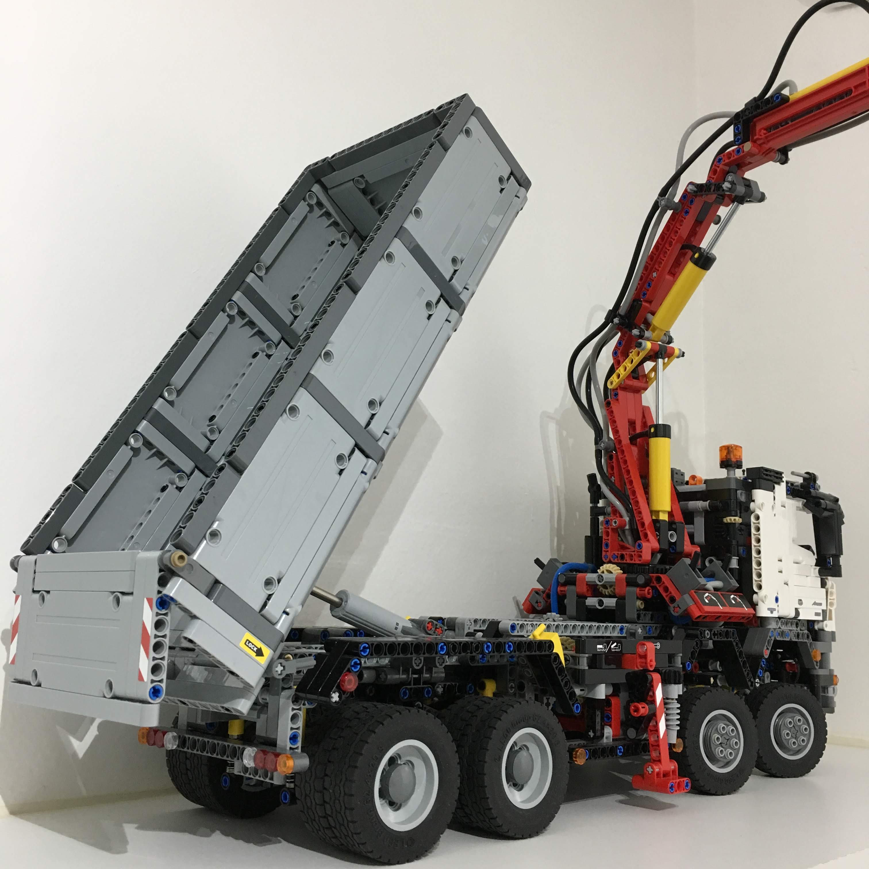 Mercedes Arocs LEGO Technic